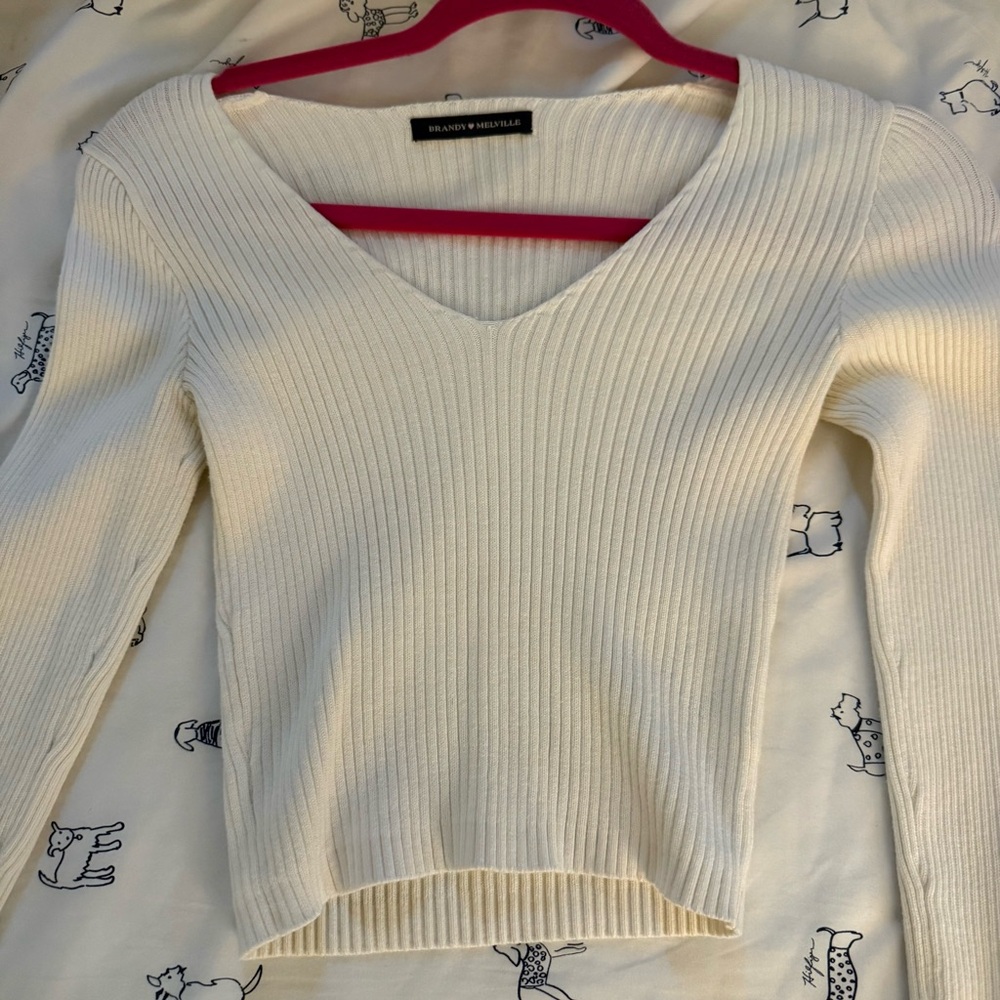 White V-Neck Ribbed Sweater